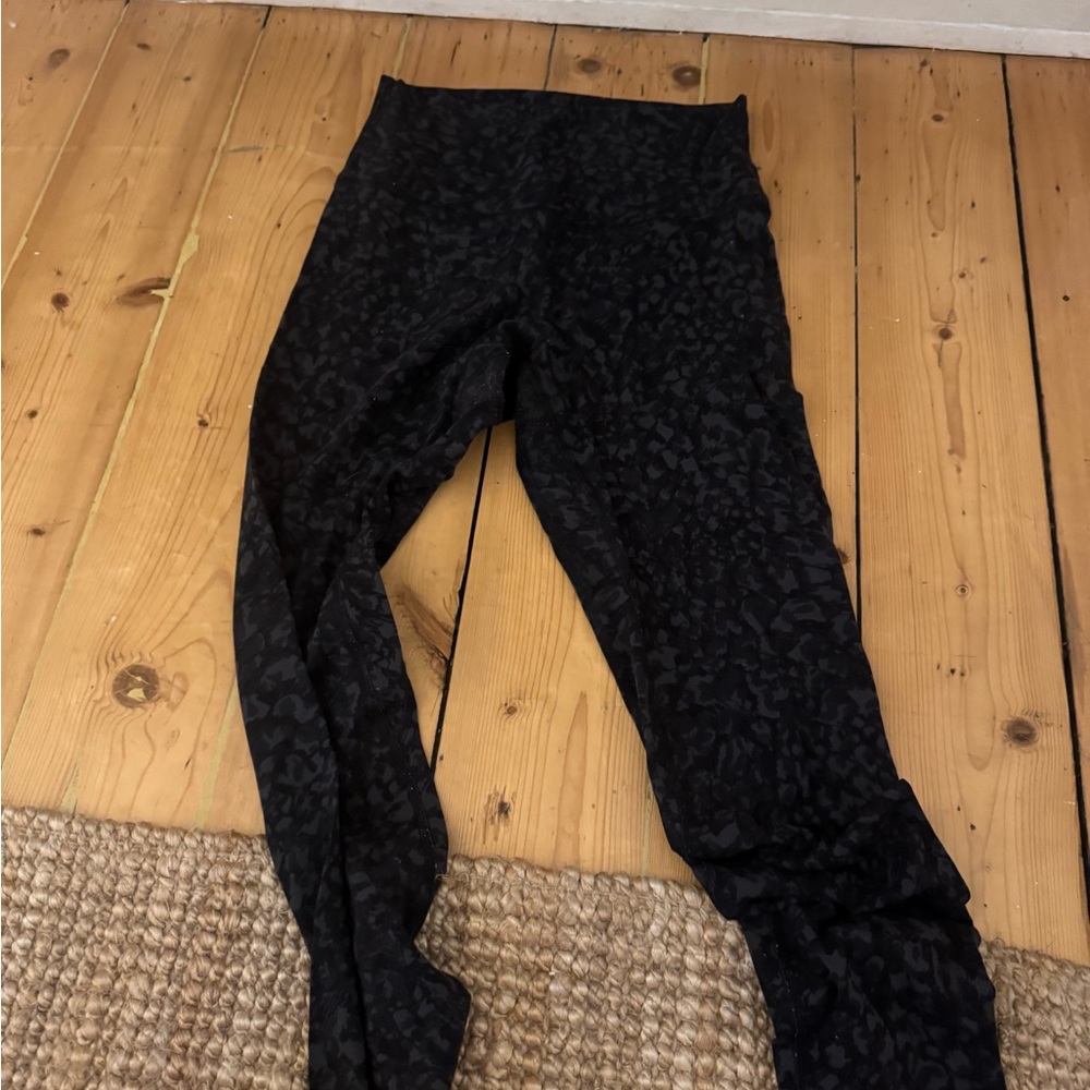 Black Patterned Lululemon Leggings